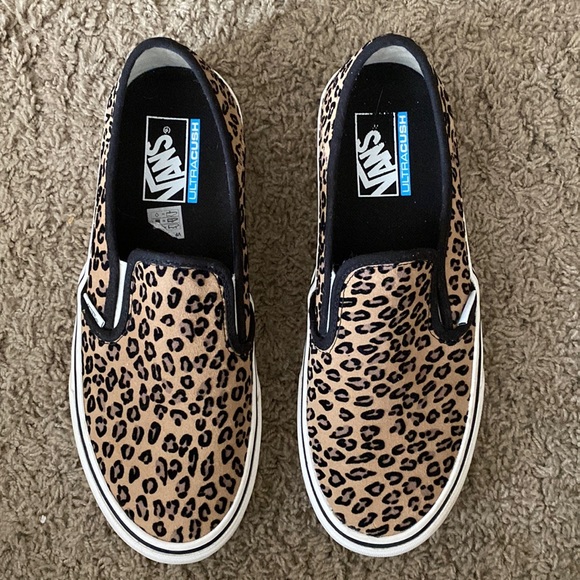 Vans Shoes - Leaped vans size 10